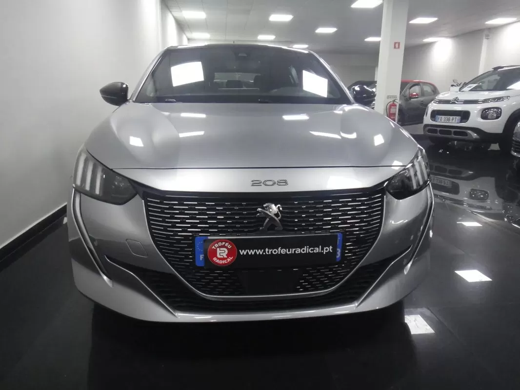 Peugeot 208  Puretech 130 Eat8 Gt Pack - foto 2