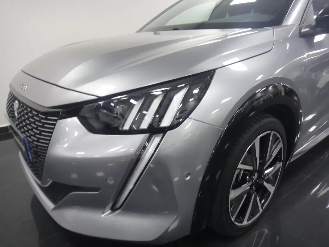 Peugeot 208  Puretech 130 Eat8 Gt Pack - foto 3