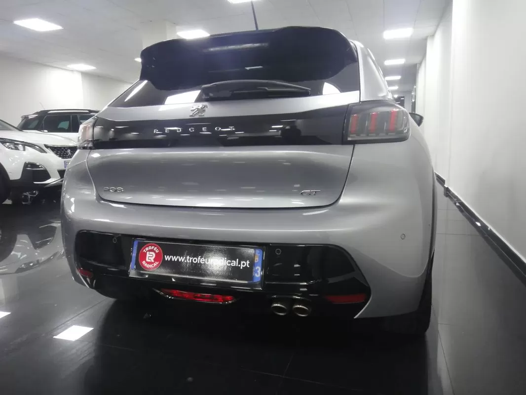 Peugeot 208  Puretech 130 Eat8 Gt Pack - foto 7