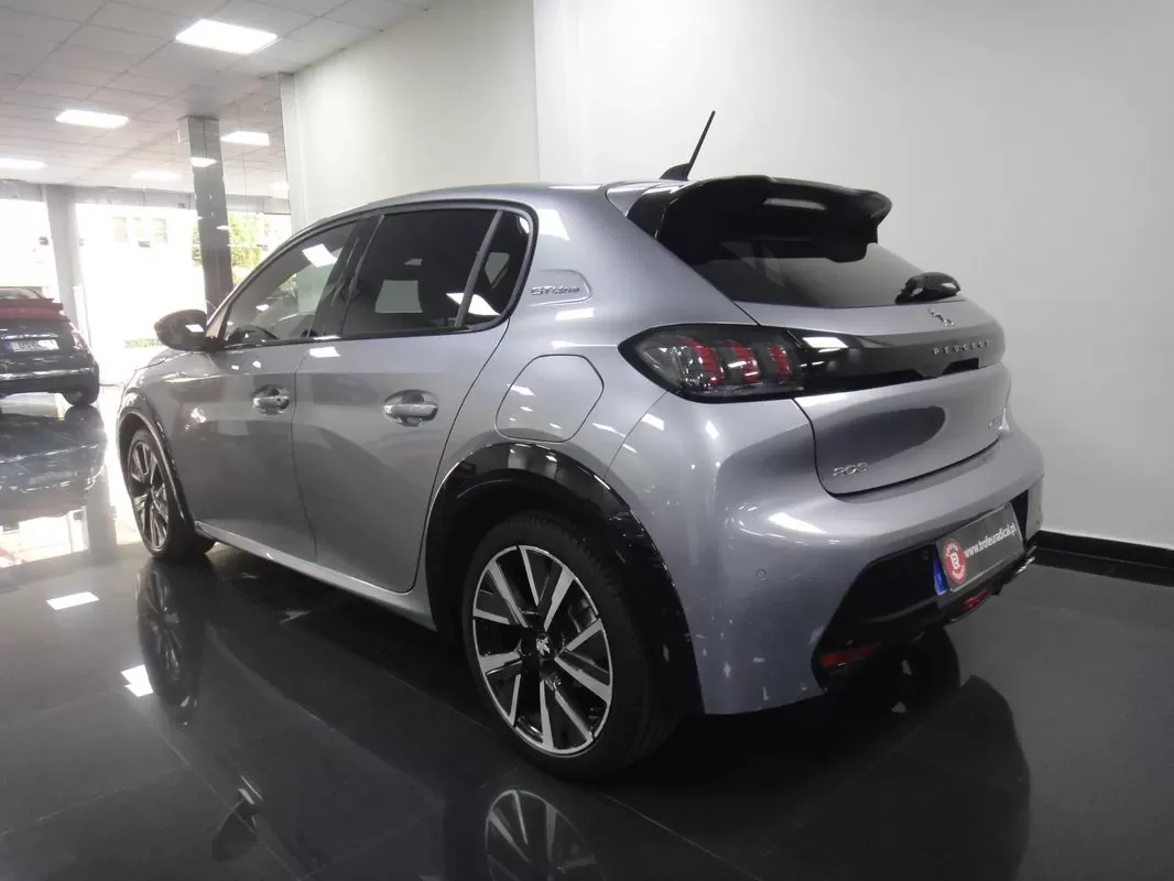 Peugeot 208  Puretech 130 Eat8 Gt - foto 5