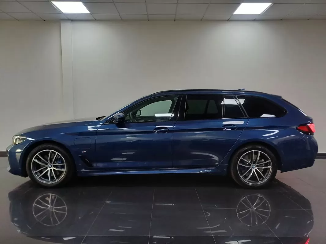 BMW 530e e Pack Desportivo M - foto 5