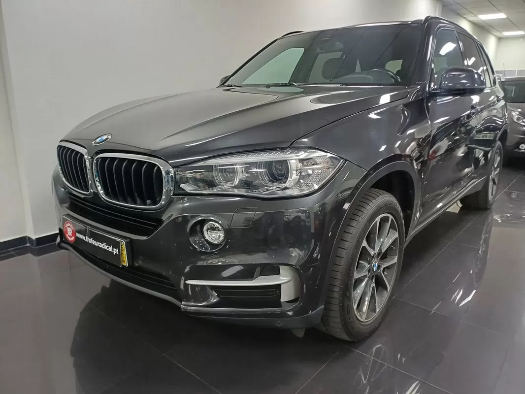 BMW X5 25 d sDrive Comfort 7L - foto 4