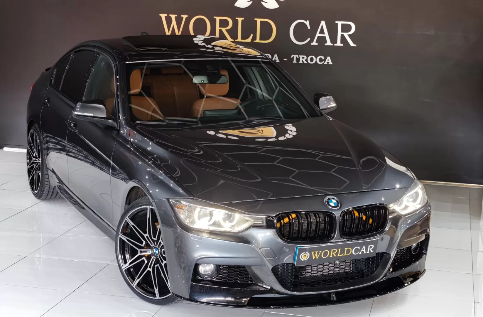 BMW 320 d Pack M Auto Luxury Line