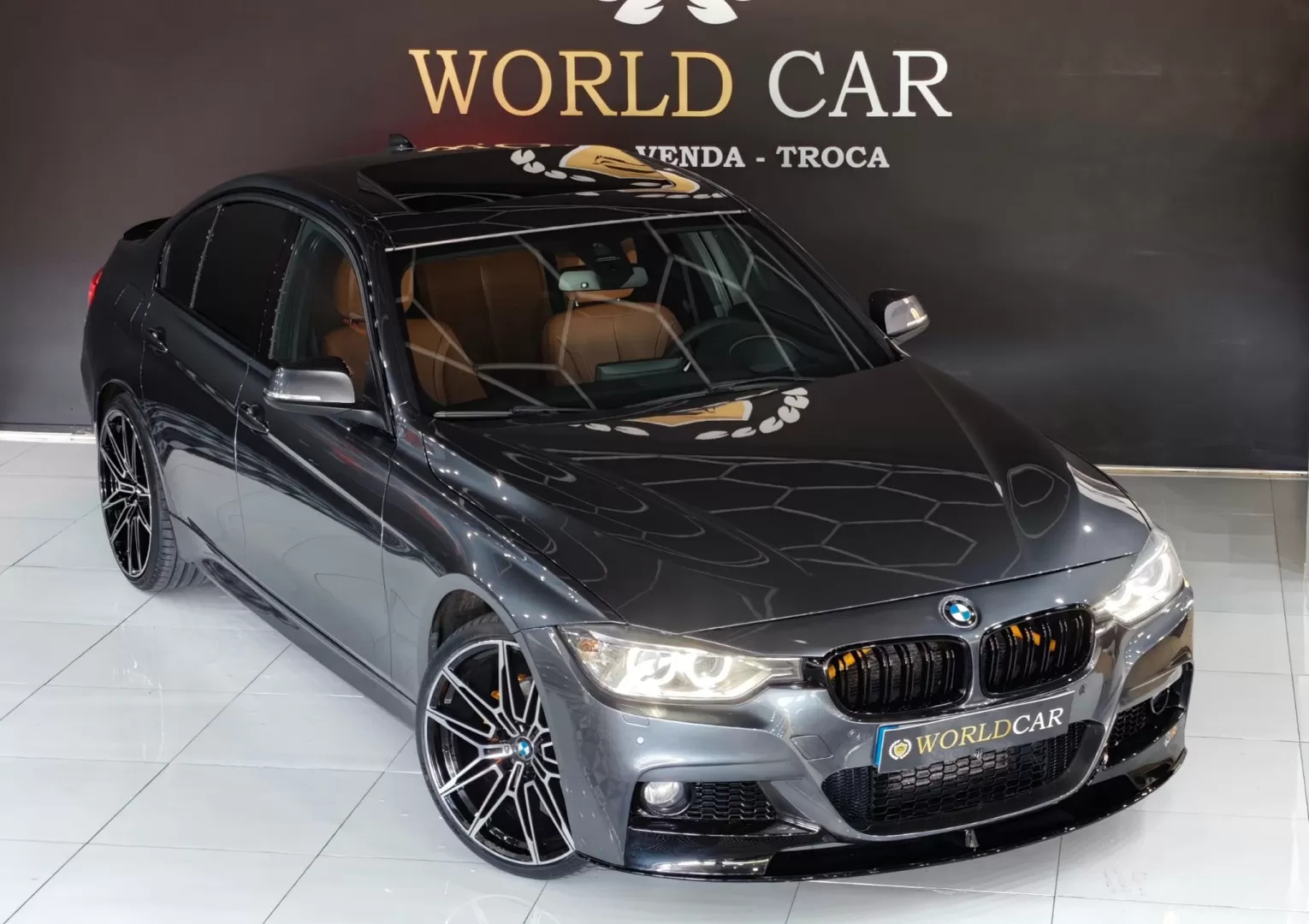 BMW 320 d Pack M Auto Luxury Line - foto 2