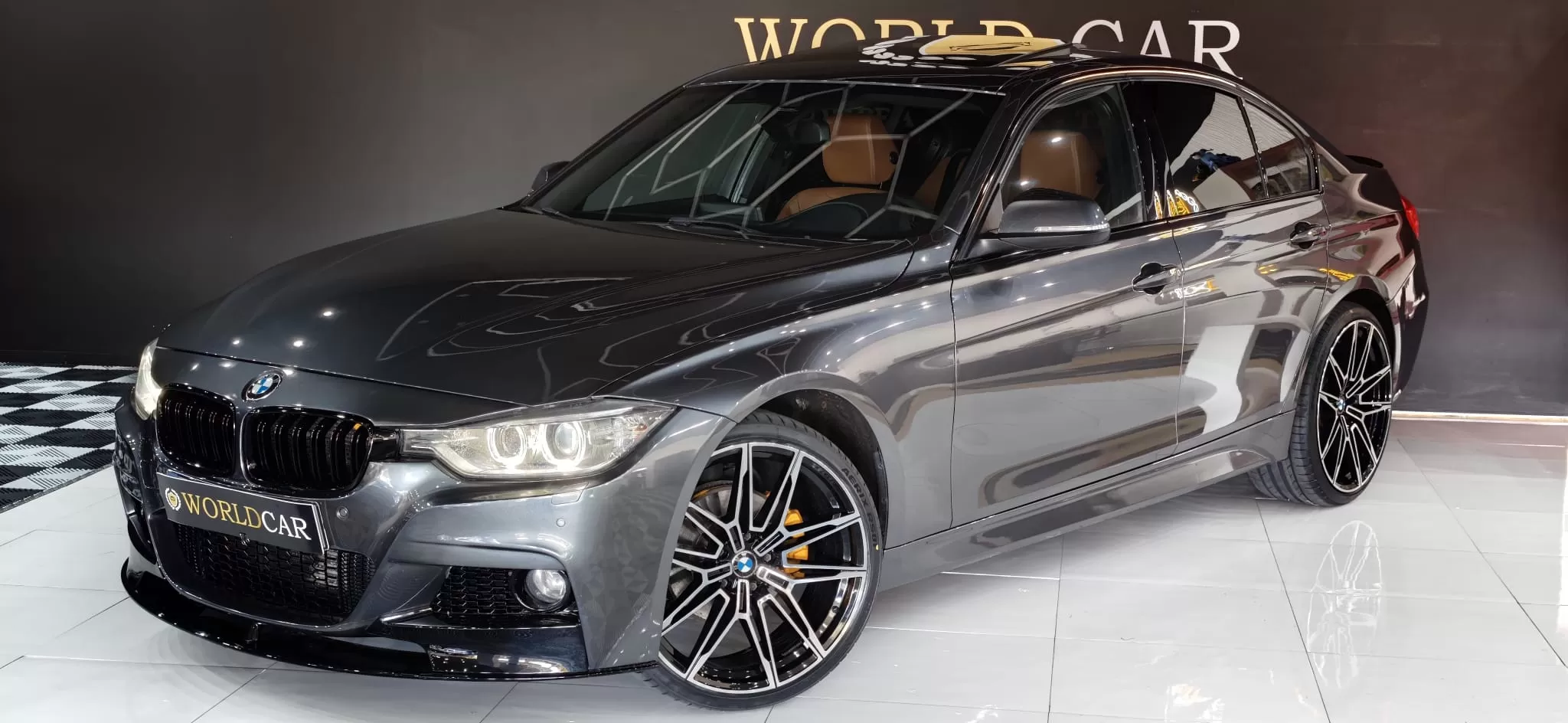 BMW 320 d Pack M Auto Luxury Line - foto 7