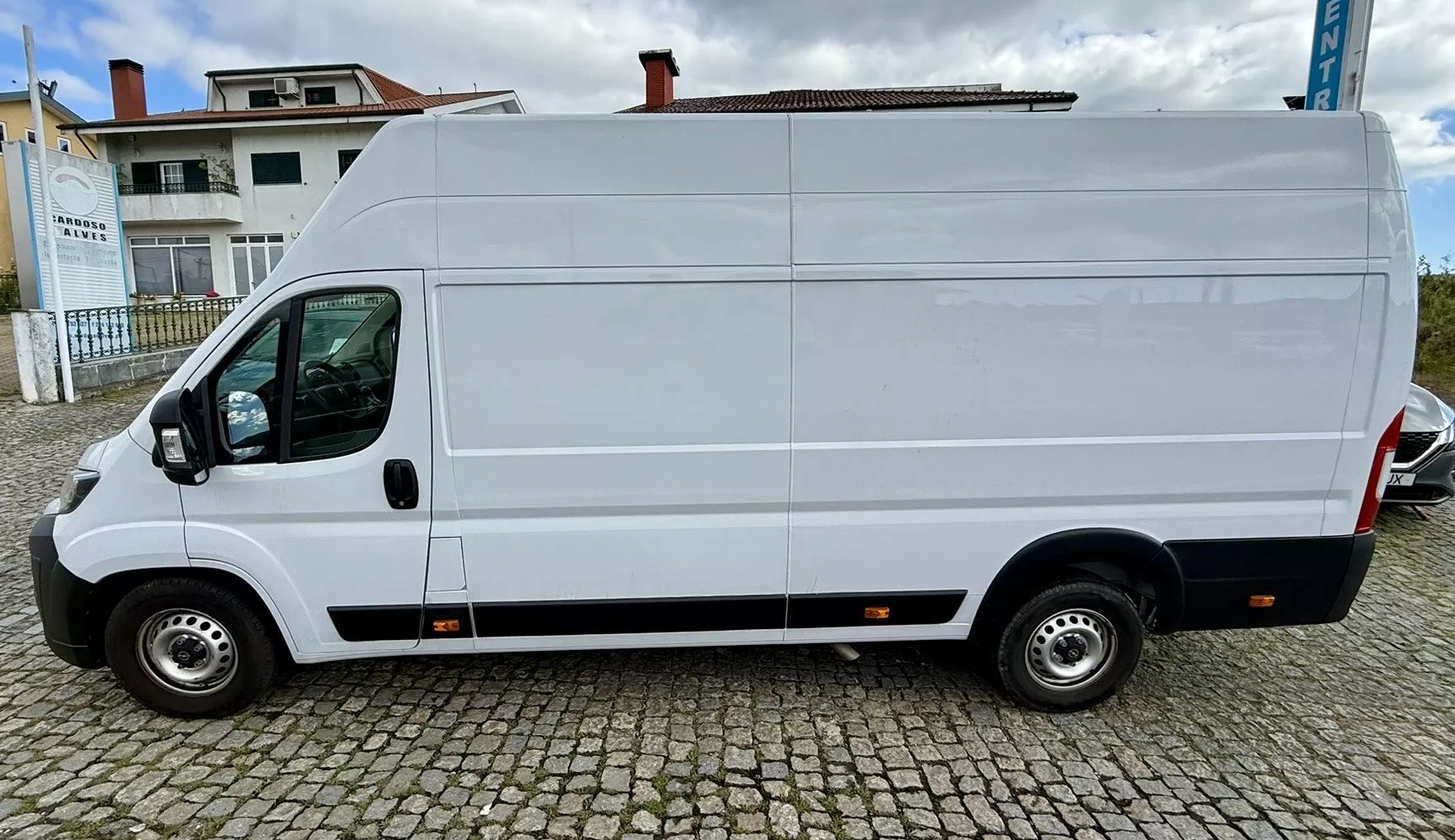 Opel  Movano Van 2.2D 3.5T Heavy L4H3 180Cv | CARPLAY | CÂMARA | IVA DEDUTÍVEL - foto 6