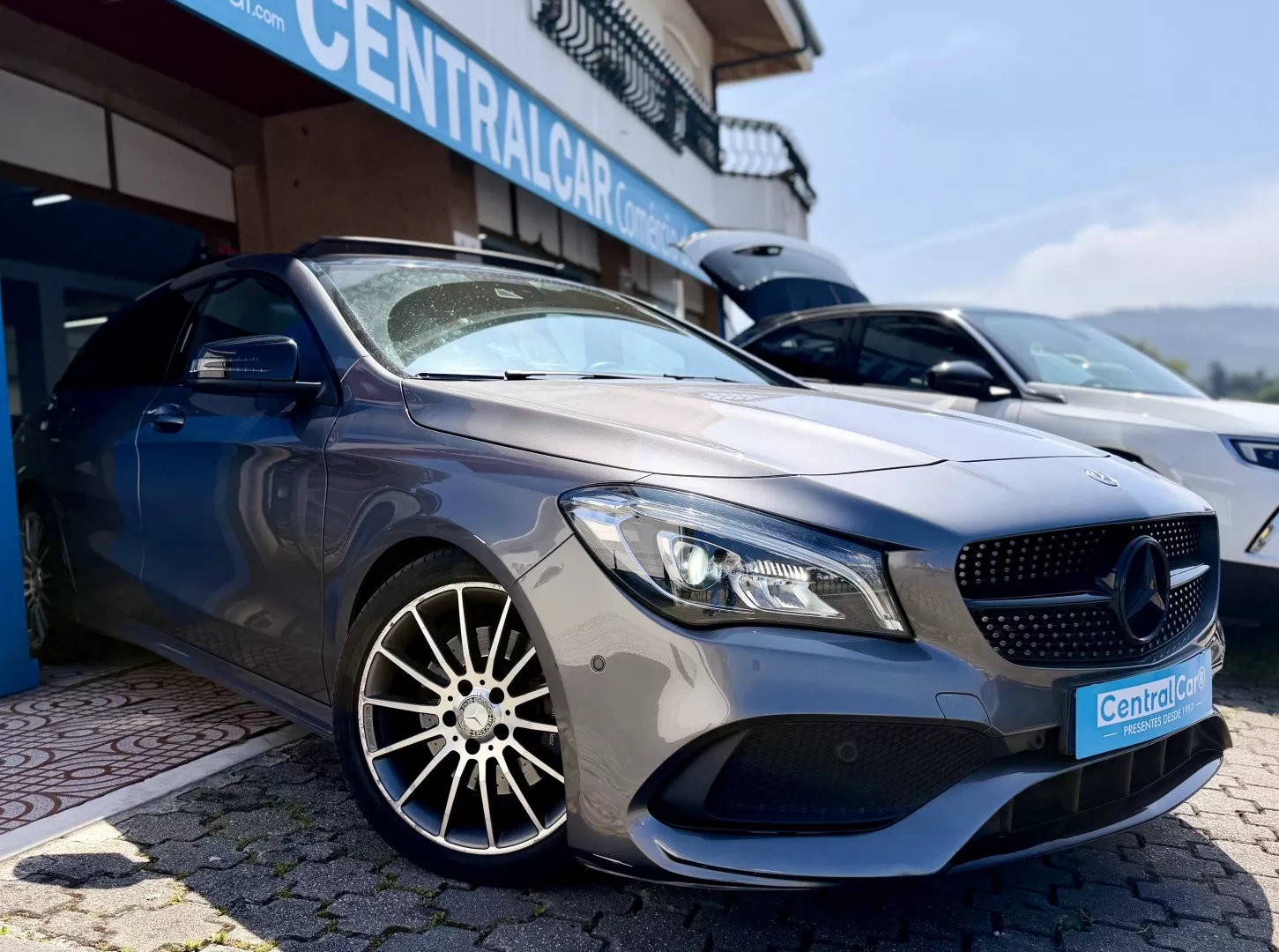 Mercedes-Benz CLA 220