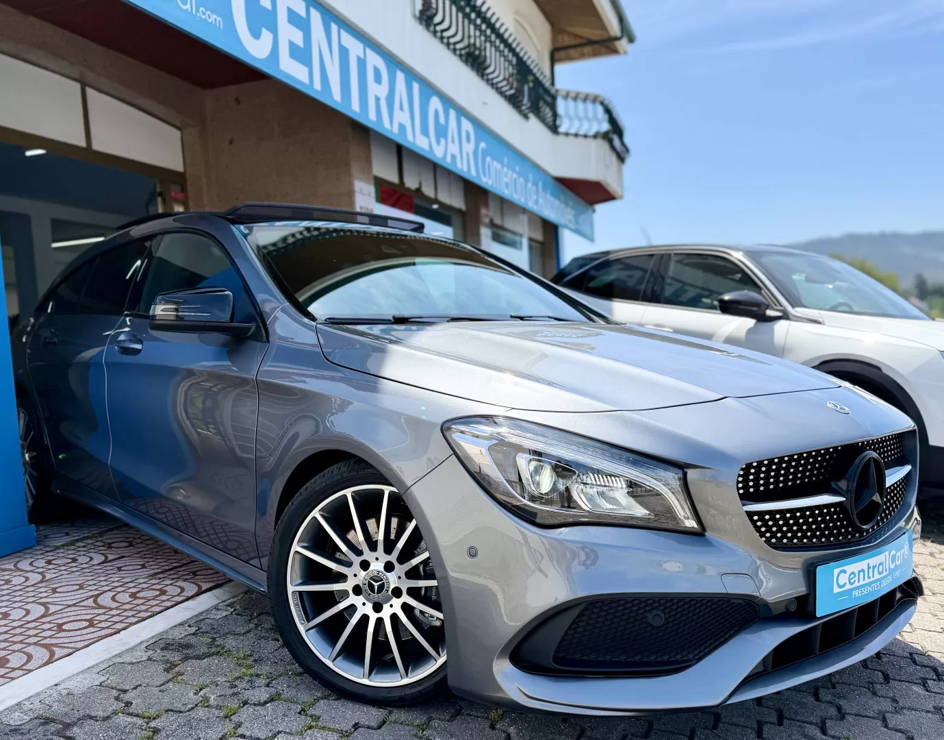 Mercedes-Benz CLA 220