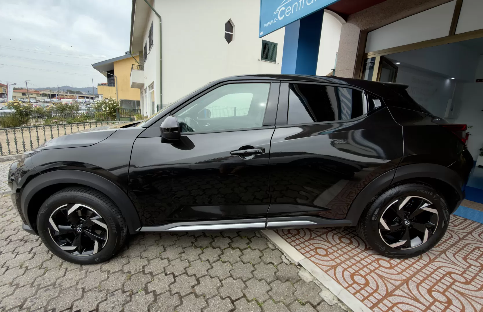Nissan Juke 1.0 DIG-T N-Connecta DCT 114Cv | GPS | CÂMARA | CARPLAY - foto 6