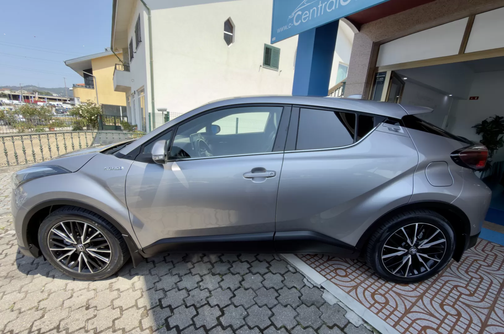 Toyota C-HR 1.8 Hybrid Exclusive 122Cv | GPS | CÂMARA - foto 6
