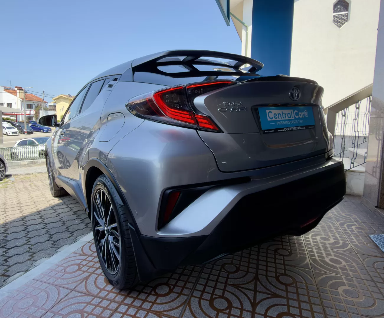 Toyota C-HR 1.8 Hybrid Exclusive 122Cv | GPS | CÂMARA - foto 8