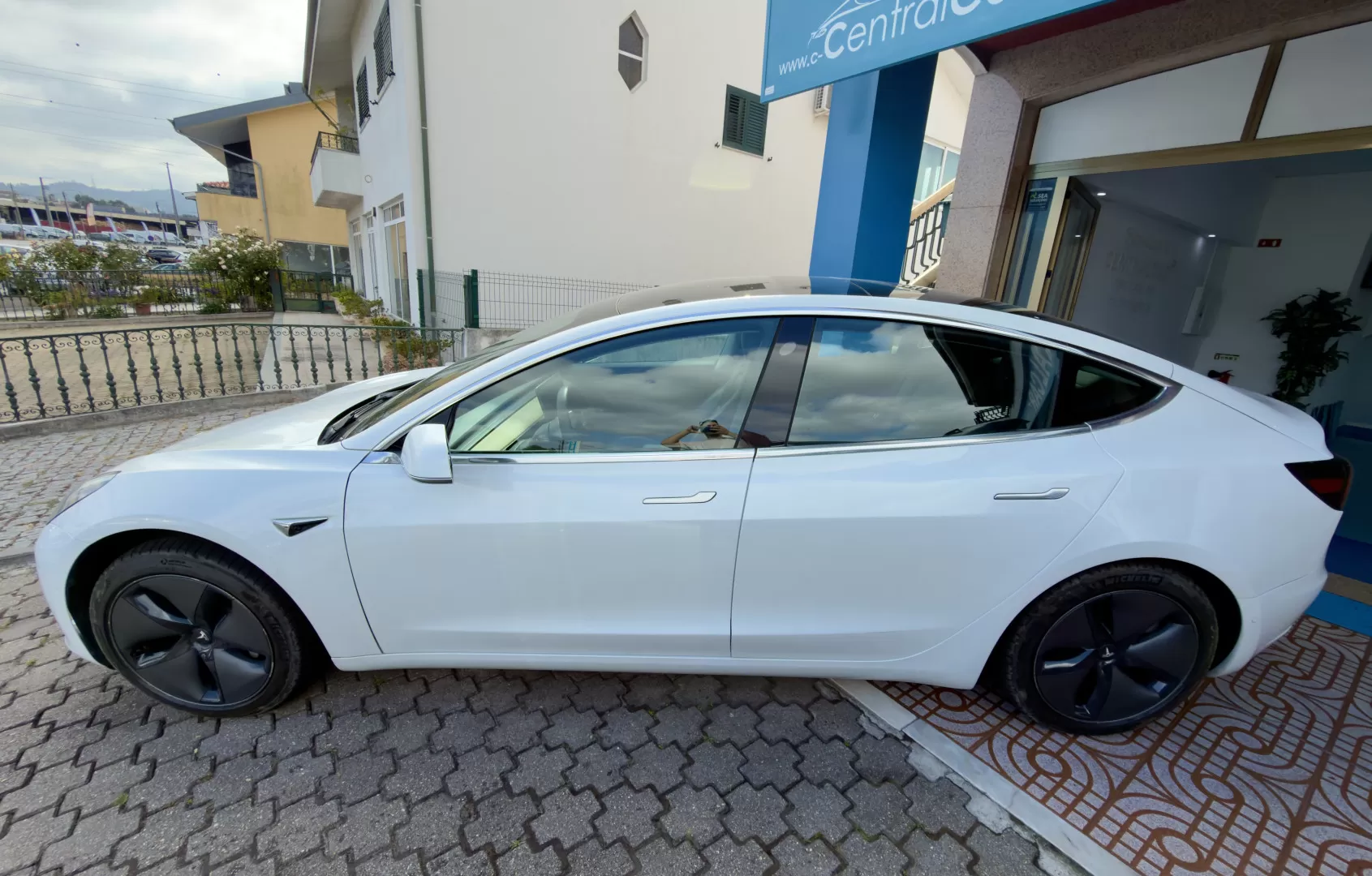 Tesla Model 3 Long Range Tração Integral Dual Motor 498Cv | TETO | GPS | CÂMARA - foto 6