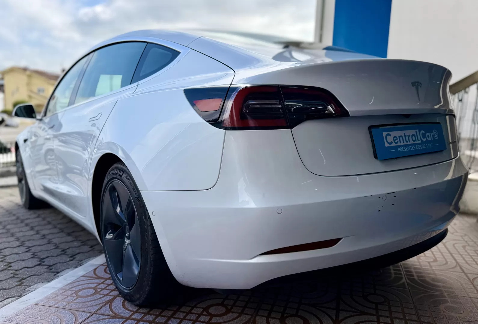 Tesla Model 3 Long Range Tração Integral Dual Motor 498Cv | TETO | GPS | CÂMARA - foto 7