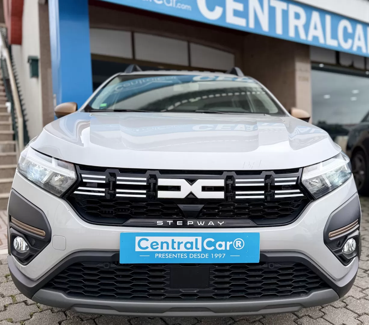 Dacia Sandero 1.0 ECO-G Stepway Extreme Bi-Fuel 101Cv | CÂMARA | CARPLAY | TETO - foto 3