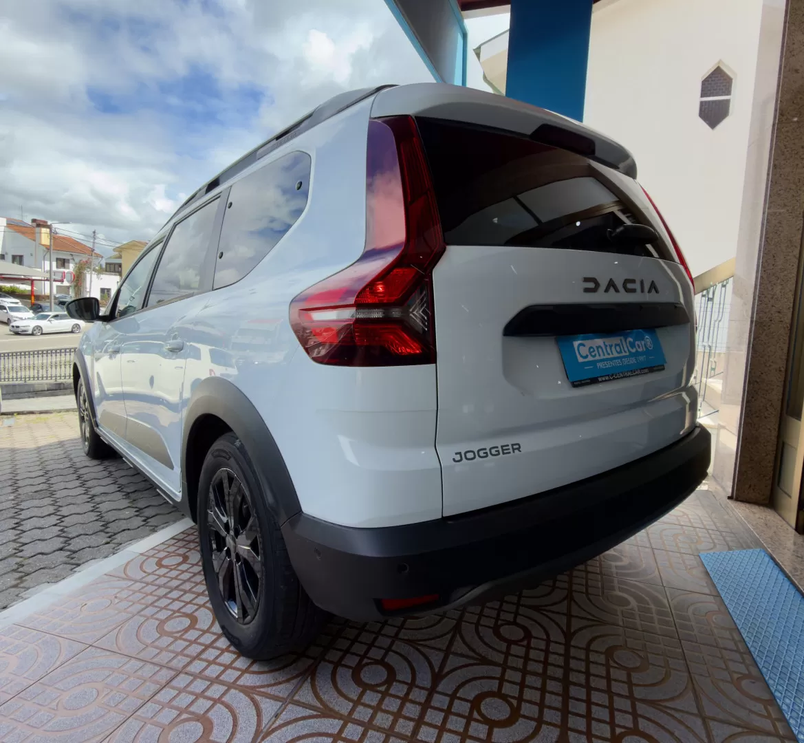 Dacia Jogger 1.0 ECO-G SL Extreme + Bi-Fuel 101Cv | CÂMARA | CARPLAY | 7 LUGARES - foto 8