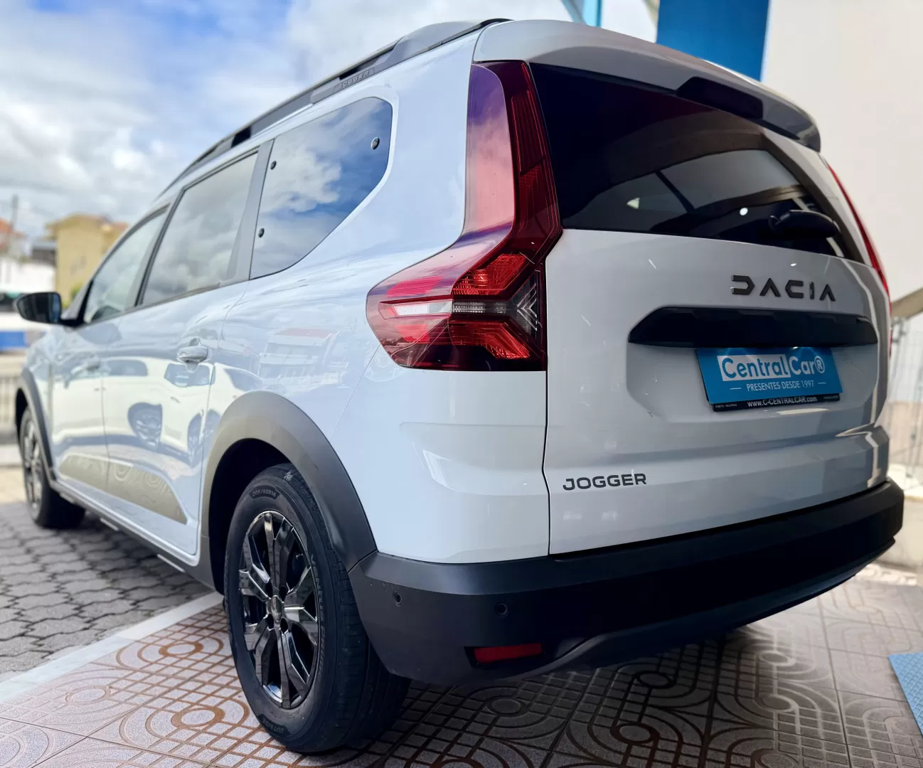 Dacia Jogger 1.0 ECO-G SL Extreme + Bi-Fuel 101Cv | CÂMARA | CARPLAY | 7 LUGARES - foto 7