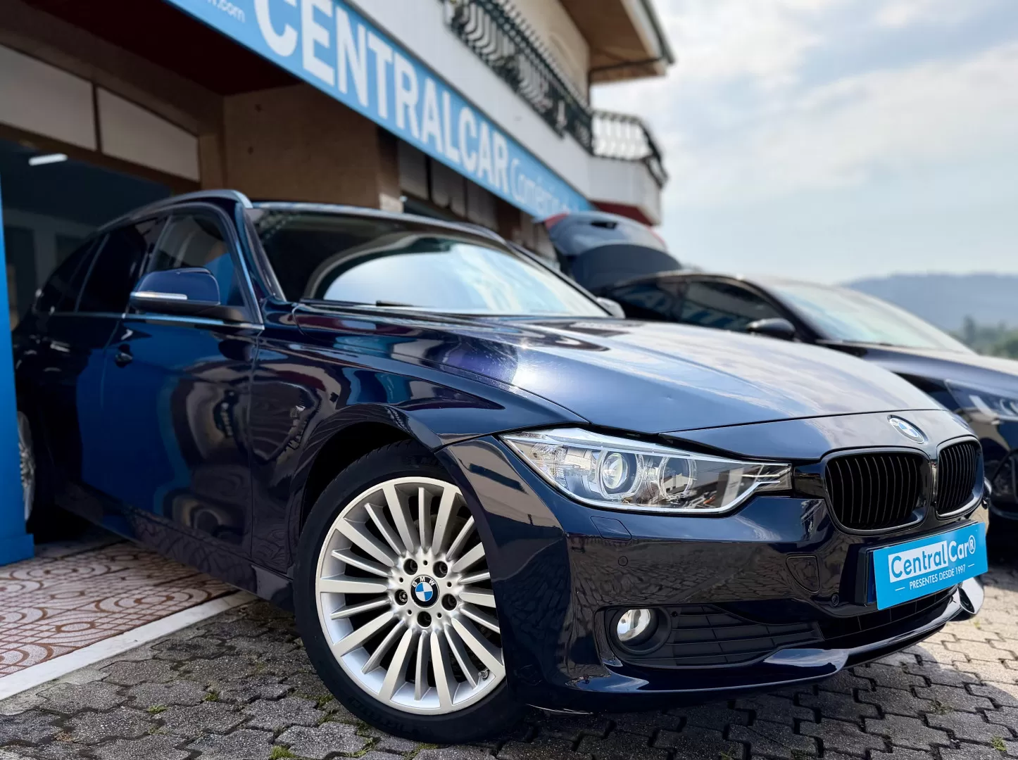 BMW 320