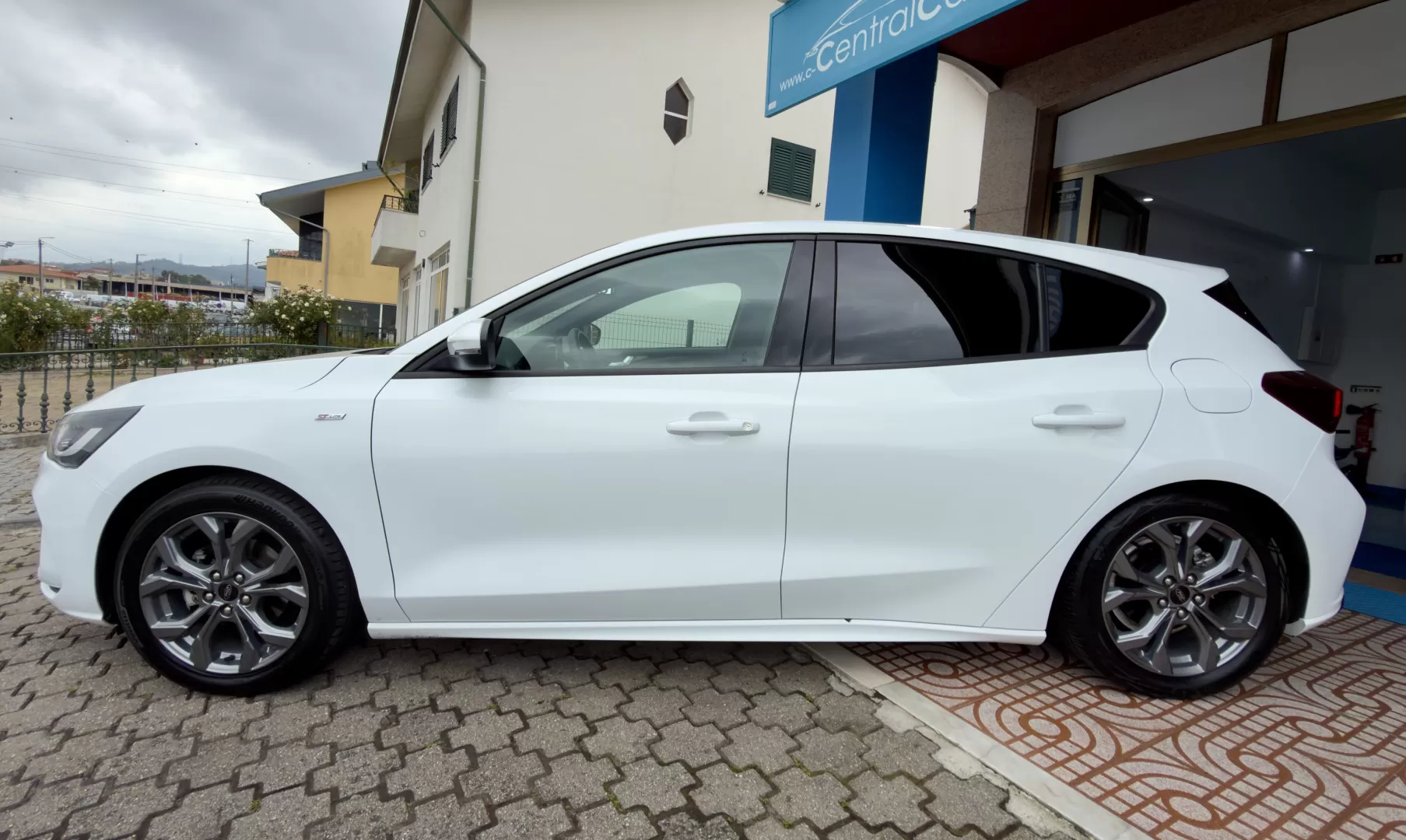 Ford Focus 1.0 EcoBoost MHEV ST-Line Auto 125Cv | GPS | CARPLAY - foto 6