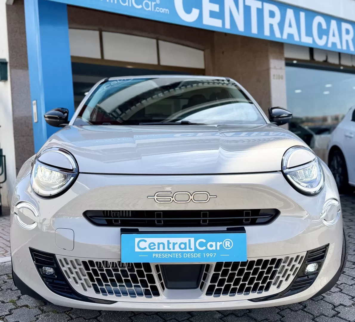 Fiat 600 1.2 E-Hybrid Auto 110Cv | CARPLAY - foto 3