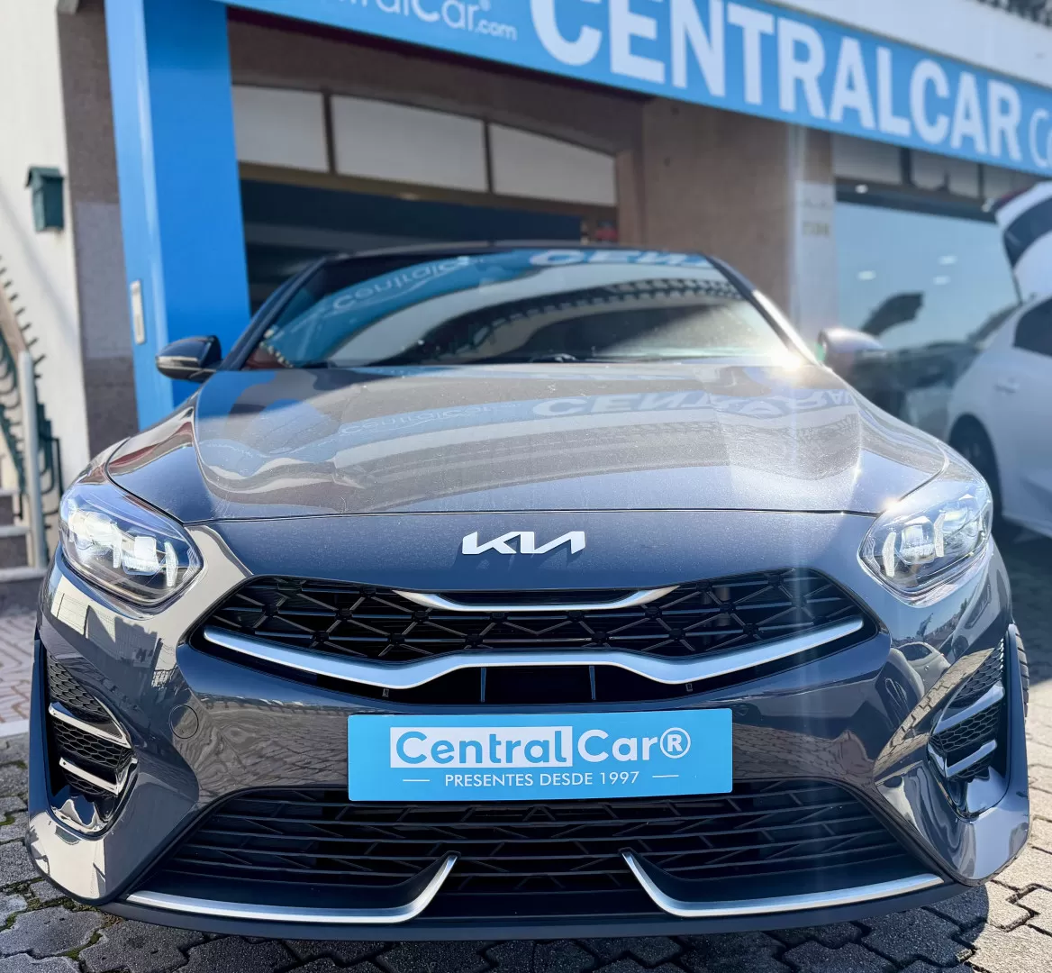 Kia ProCeed 1.0 T-GDI GT Line 120Cv | GPS | CÂMARA | CARPLAY - foto 3