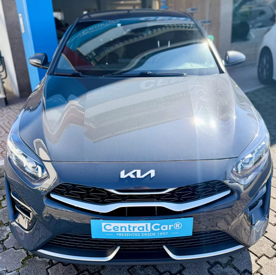 Kia ProCeed 1.0 T-GDI GT Line 120Cv | GPS | CÂMARA | CARPLAY - foto 4