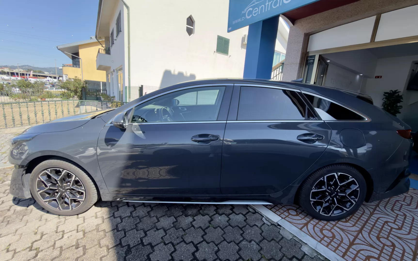 Kia ProCeed 1.0 T-GDI GT Line 120Cv | GPS | CÂMARA | CARPLAY - foto 6