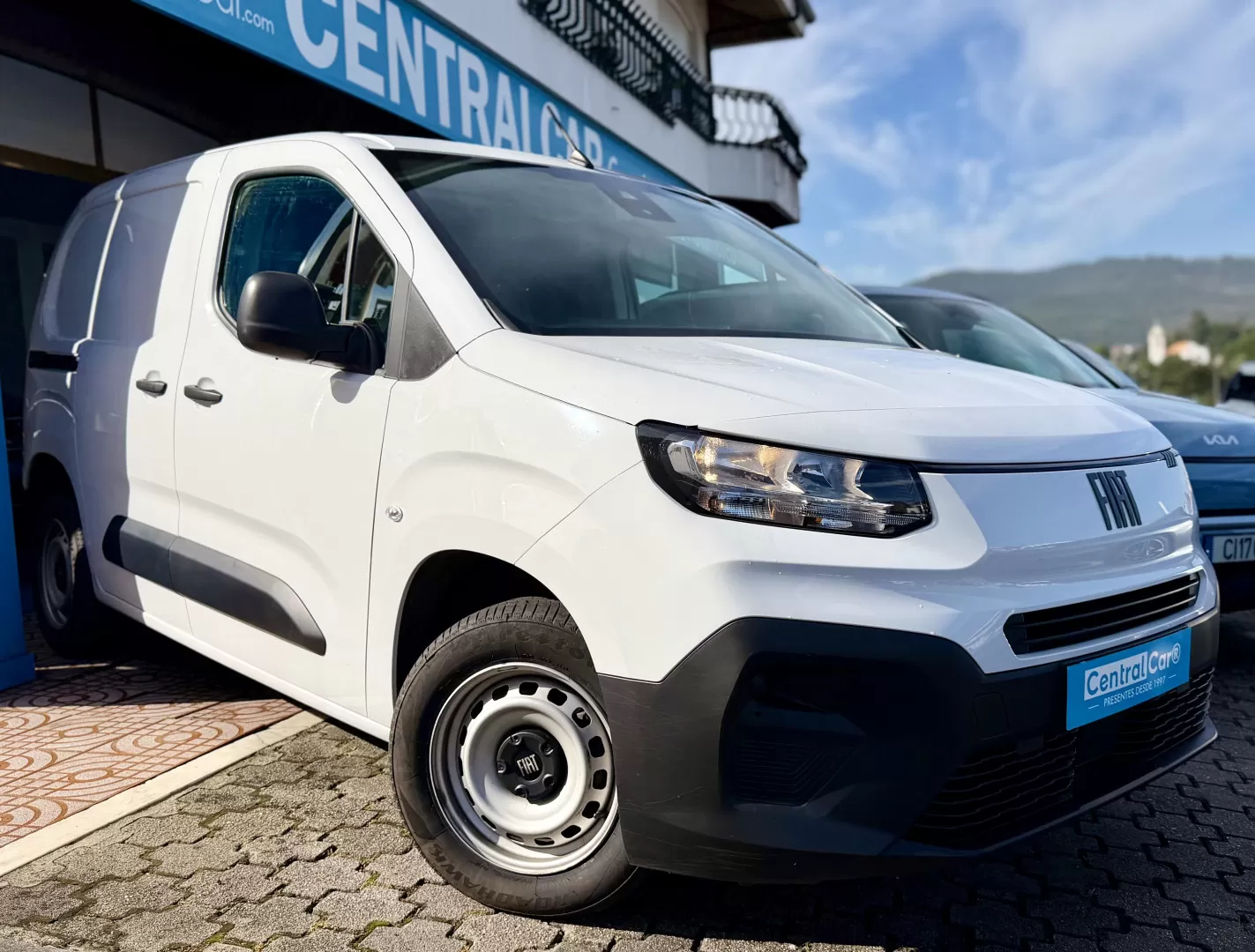Fiat  Doblo 1.5 BlueHDi L1H1 102Cv | CARPLAY | CÂMARA | 3 LUG | IVA DEDUTÍVEL