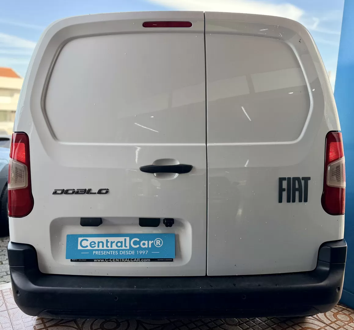 Fiat  Doblo 1.5 BlueHDi L1H1 102Cv | CARPLAY | CÂMARA | 3 LUG | IVA DEDUTÍVEL - foto 8