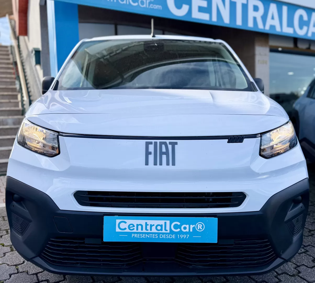 Fiat  Doblo 1.5 BlueHDi L2H1 102Cv | CARPLAY | CÂMARA | 3 LUG | IVA DEDUTÍVEL - foto 3