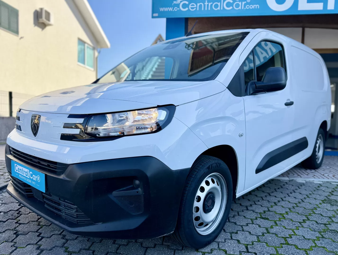 Peugeot  Partner 1.5 BlueHdi L2H1 102Cv | CARPLAY | CÂMARA | IVA DEDUTÍVEL | 3 LUG - foto 5