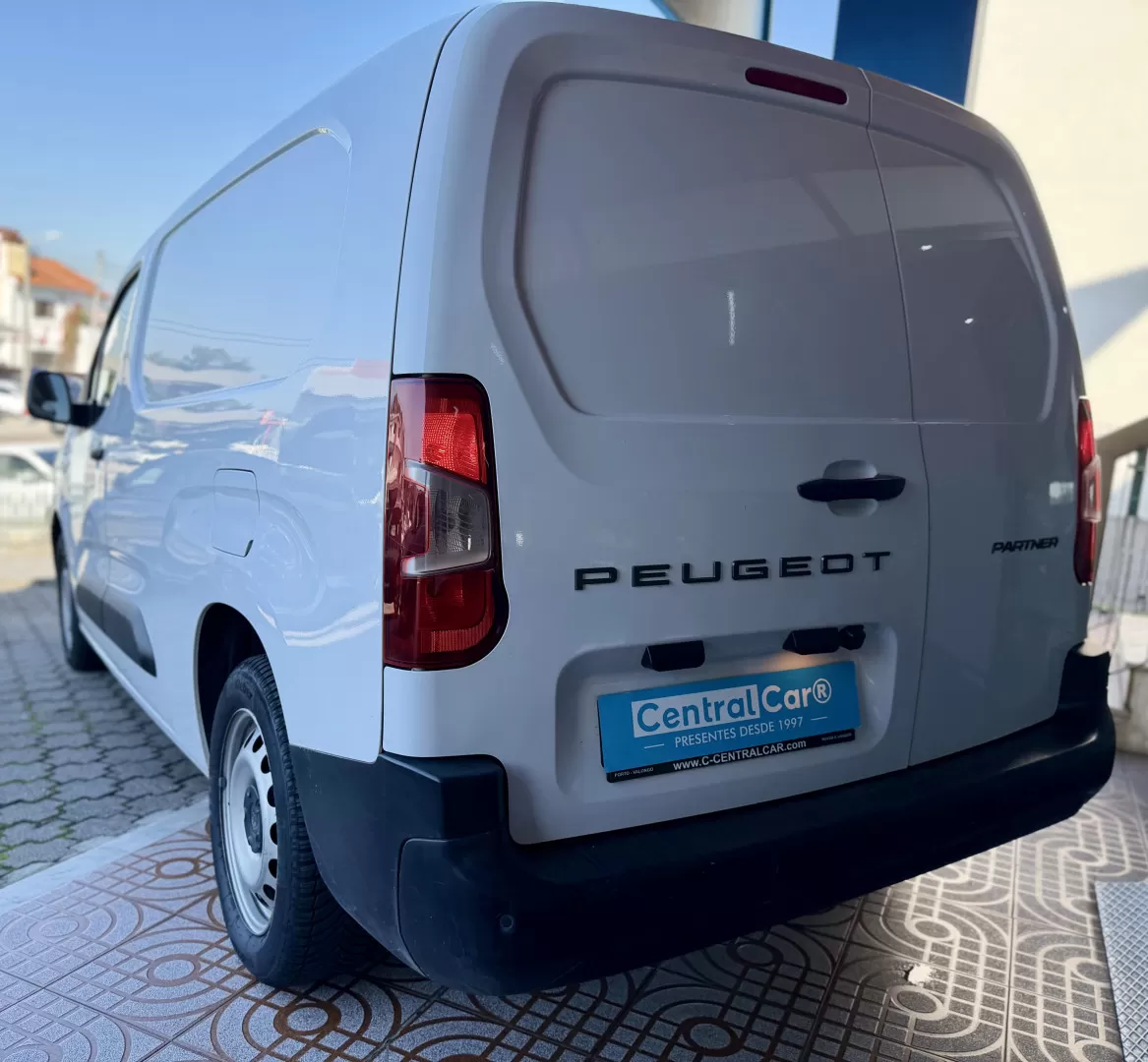 Peugeot  Partner 1.5 BlueHdi L2H1 102Cv | CARPLAY | CÂMARA | IVA DEDUTÍVEL | 3 LUG - foto 7