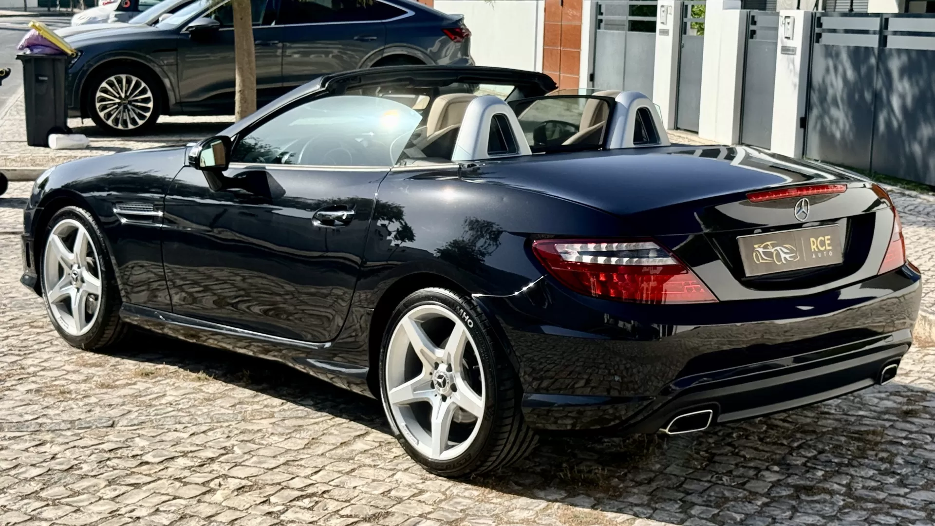 Mercedes-Benz SLK 200 (BlueEFFICIENCY) 7G-TRONIC AMG - foto 2