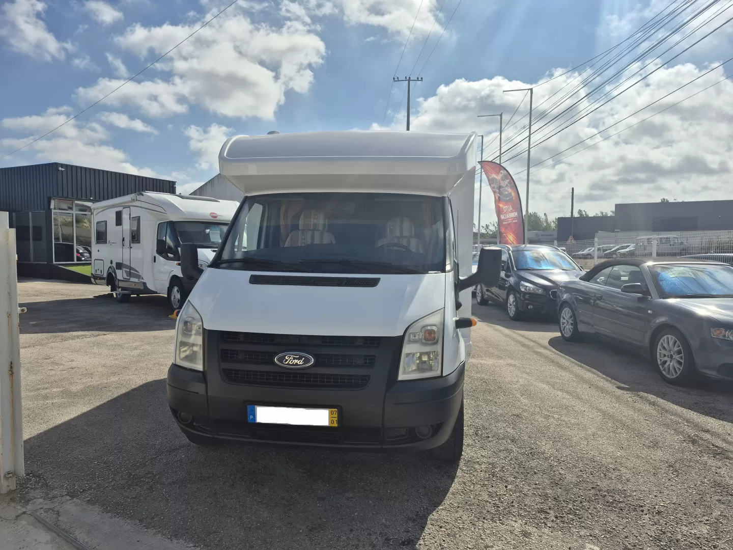 Ford  TRANSIT 2.2 TDCI  - AUTO-CARAVANA -  CHAUSSON  FLASH 02  - 4 LUGARES - 4 DORMIDAS - foto 4