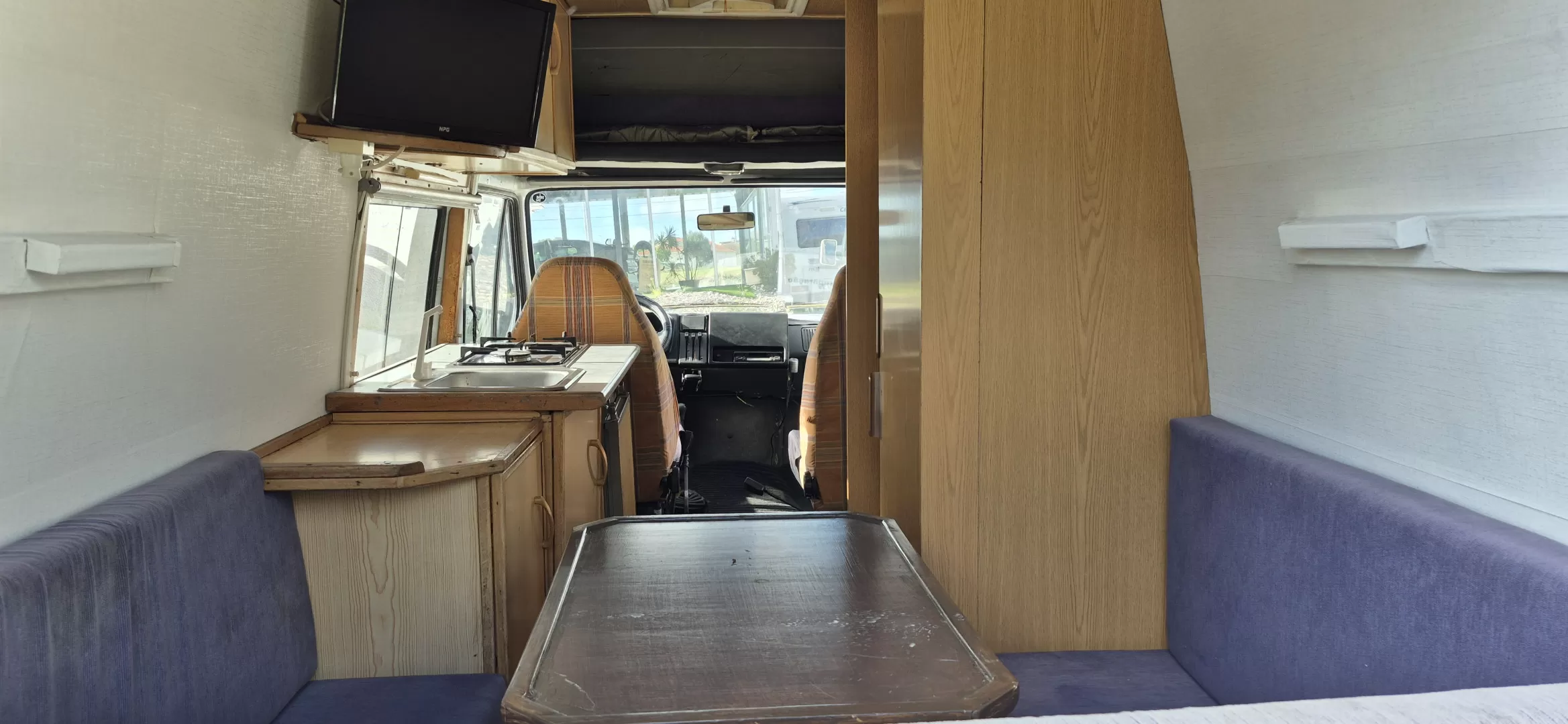 Renault  TRAFIC  2.5 D  - AUTO VIVENDA – 3 LUGARES – 3 DORMIDAS - foto 7