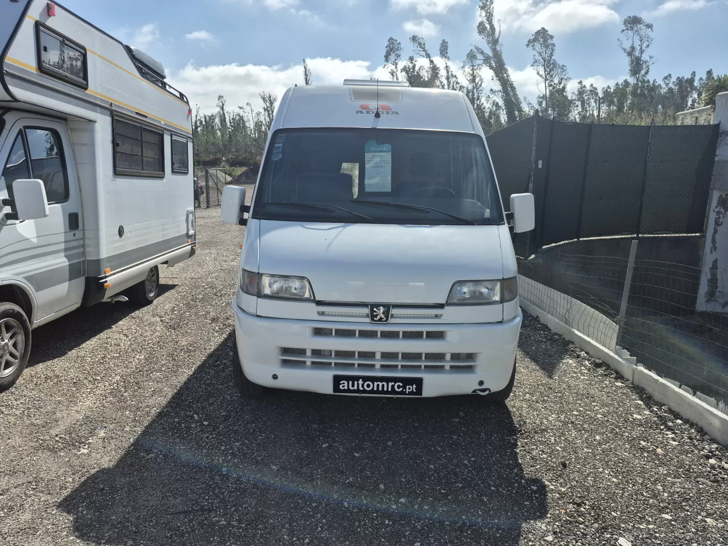 Peugeot  Boxer  2.5 TD   108  CV - AUTO VIVENDA XXL  - 4 LUGARES - 4 DORMIDAS - foto 2