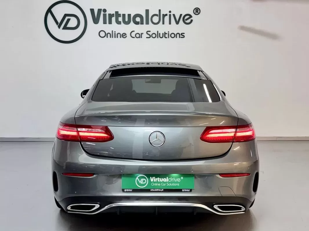Mercedes-Benz E 220 d AMG Line - foto 8