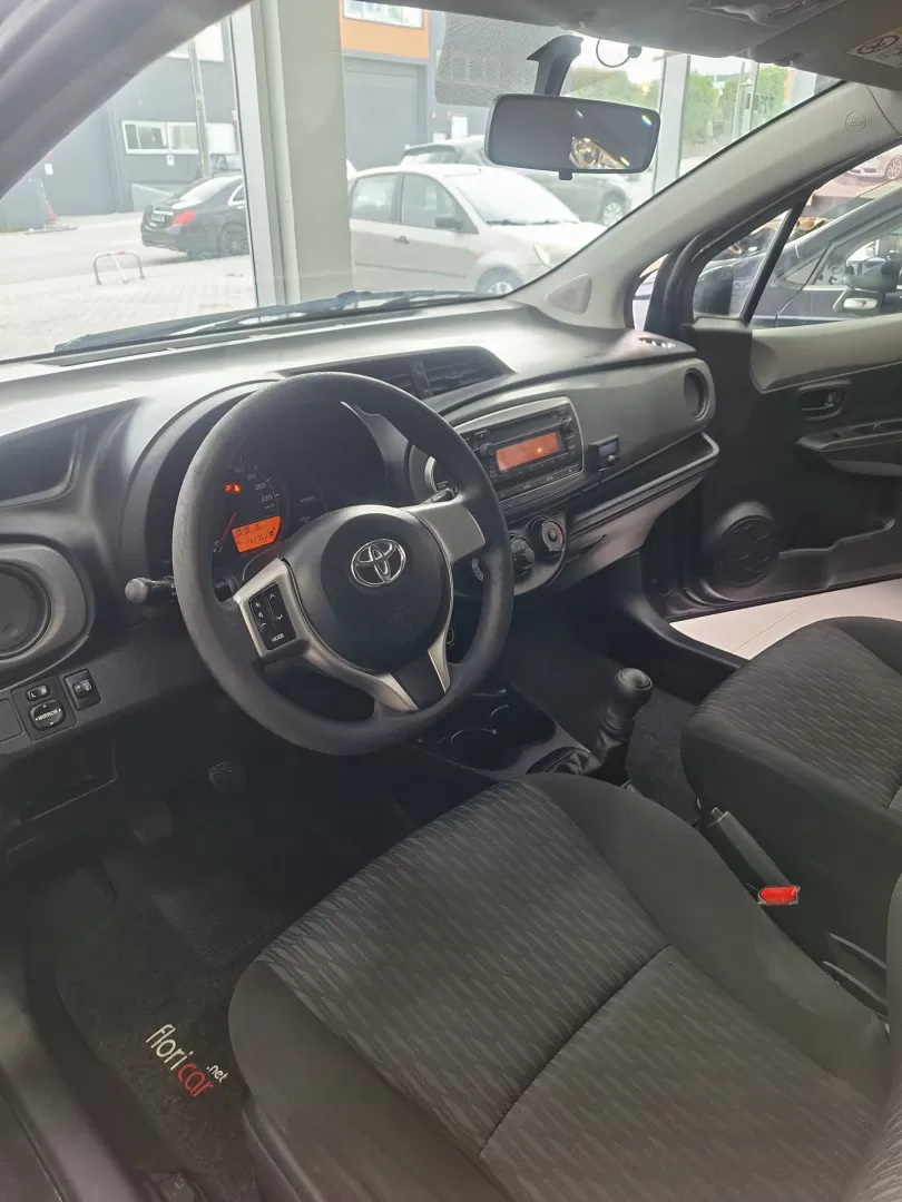 Toyota Yaris 1.0 VVT-i Comfort - foto 3
