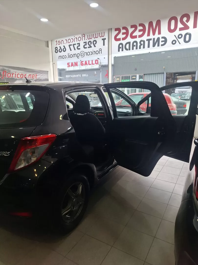 Toyota Yaris 1.0 VVT-i Comfort - foto 6