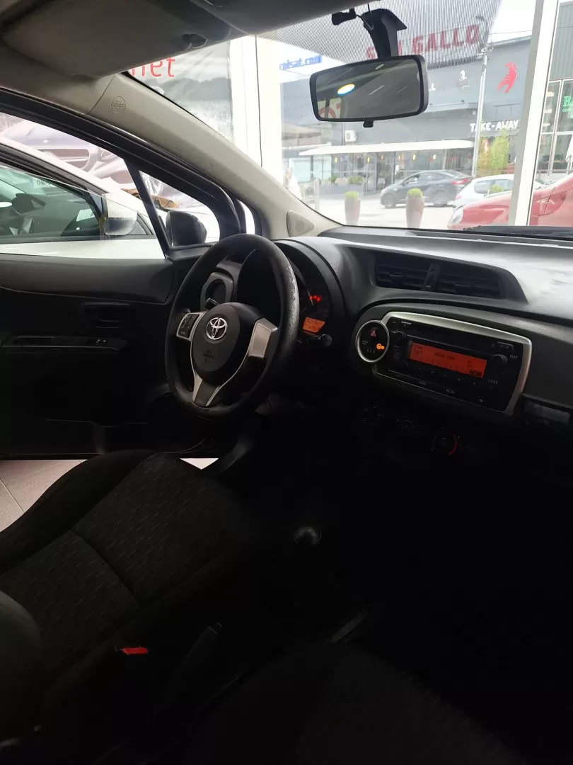 Toyota Yaris 1.0 VVT-i Comfort - foto 7