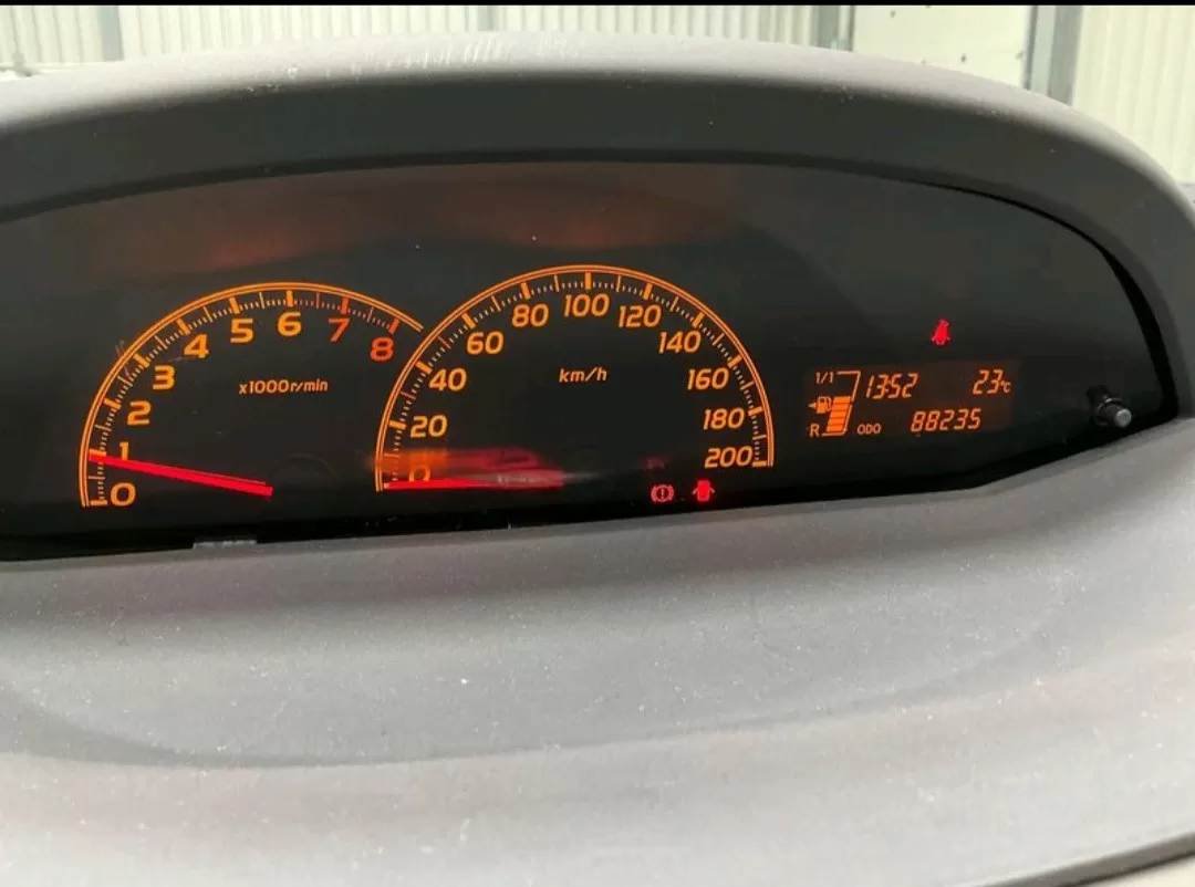 Toyota Yaris 1.0 VVT-i Cool Edition - foto 4