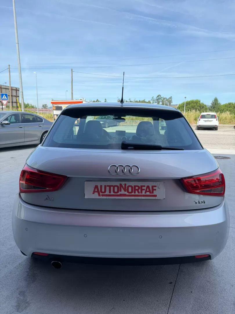 Audi A1 1.6 TDI Sport - foto 5