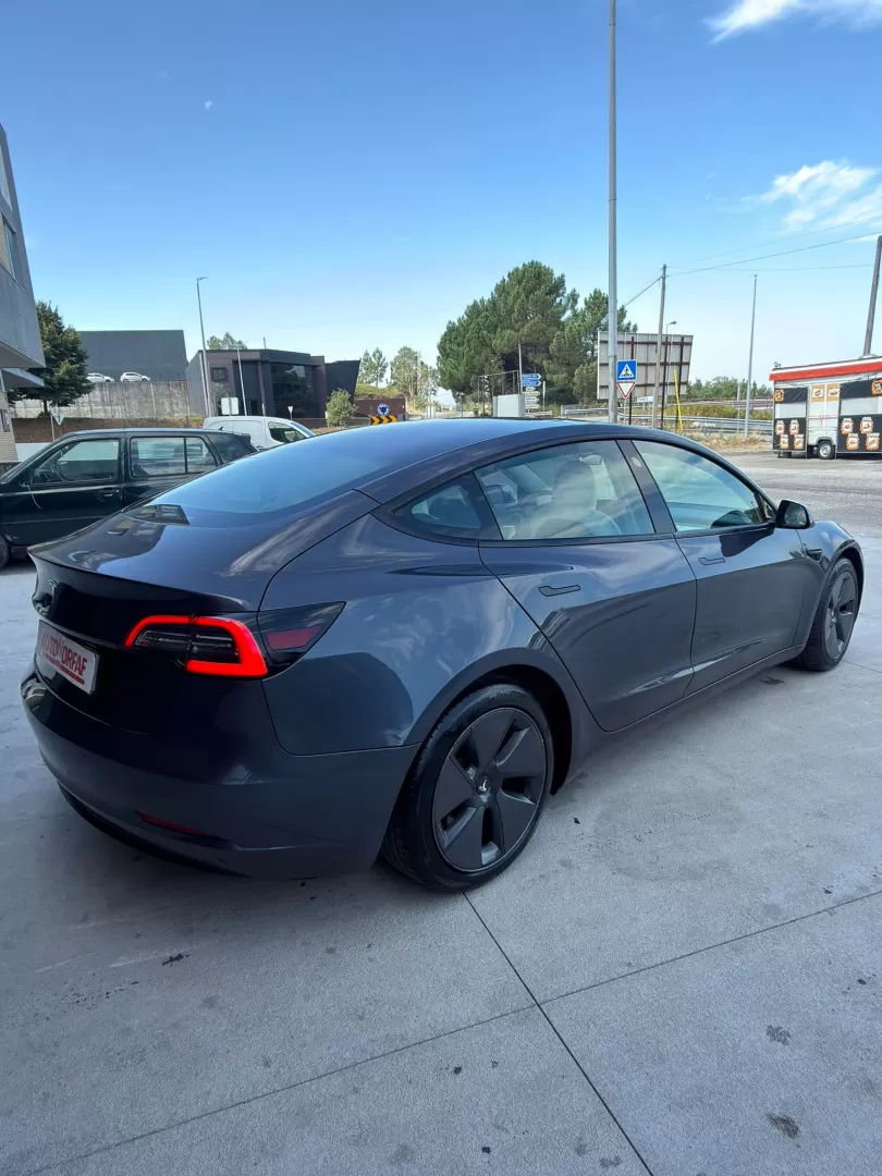 Tesla Model 3 Standard Range Plus RWD - foto 6
