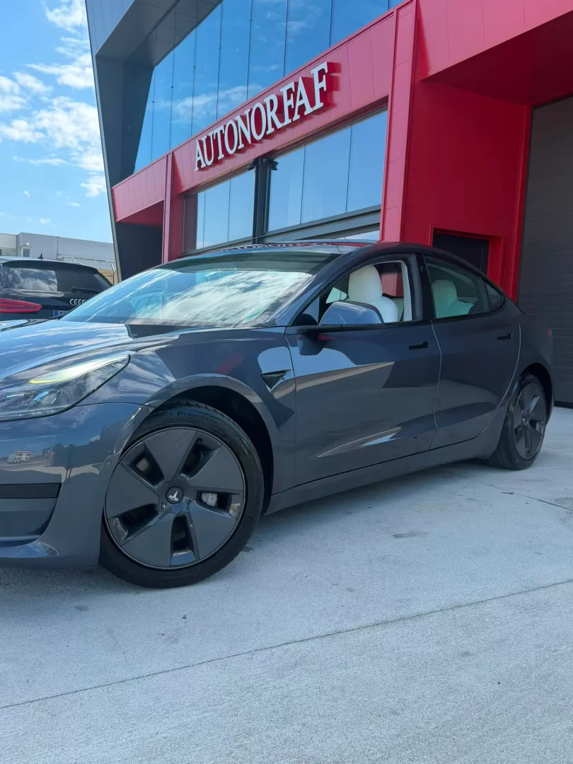 Tesla Model 3 Standard Range Plus RWD - foto 8