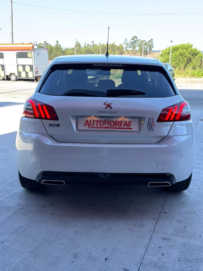 Peugeot 308 1.2 PureTech Style - foto 5