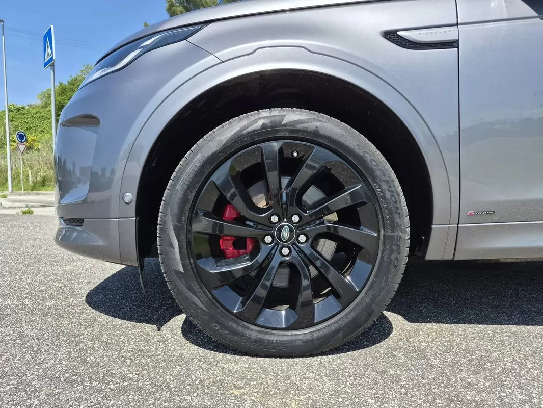 Land Rover Discovery Sport  P300e R  Dynamic S - foto 6