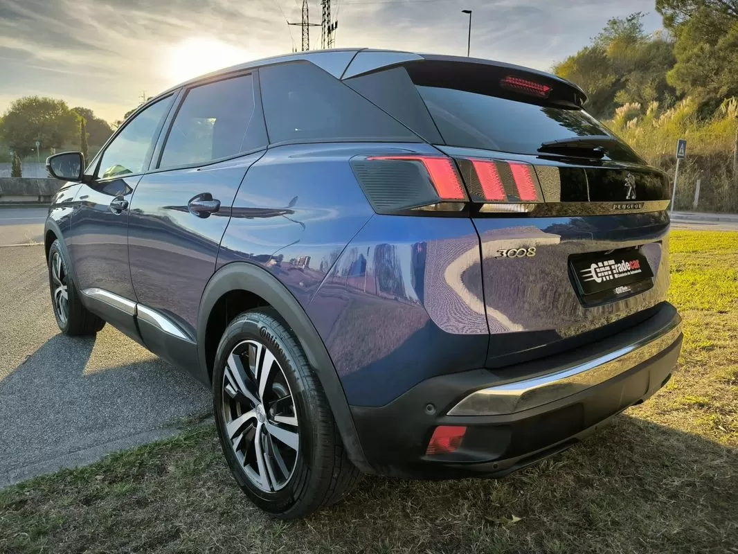 Peugeot 3008 - foto 2