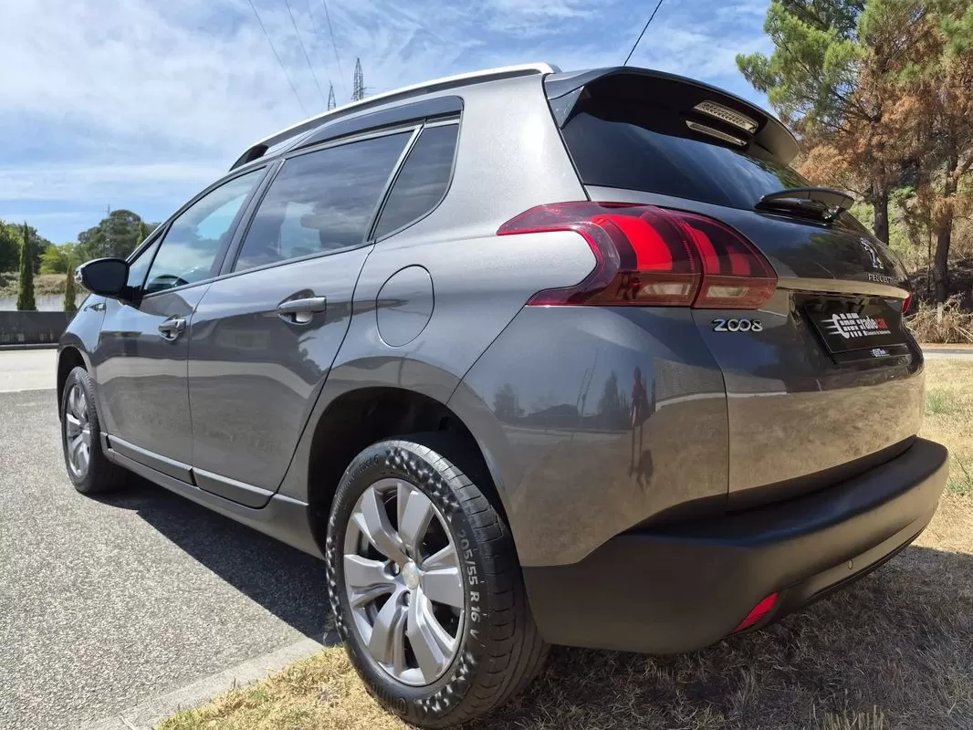 Peugeot 2008 1.2 PureTech Style - foto 3