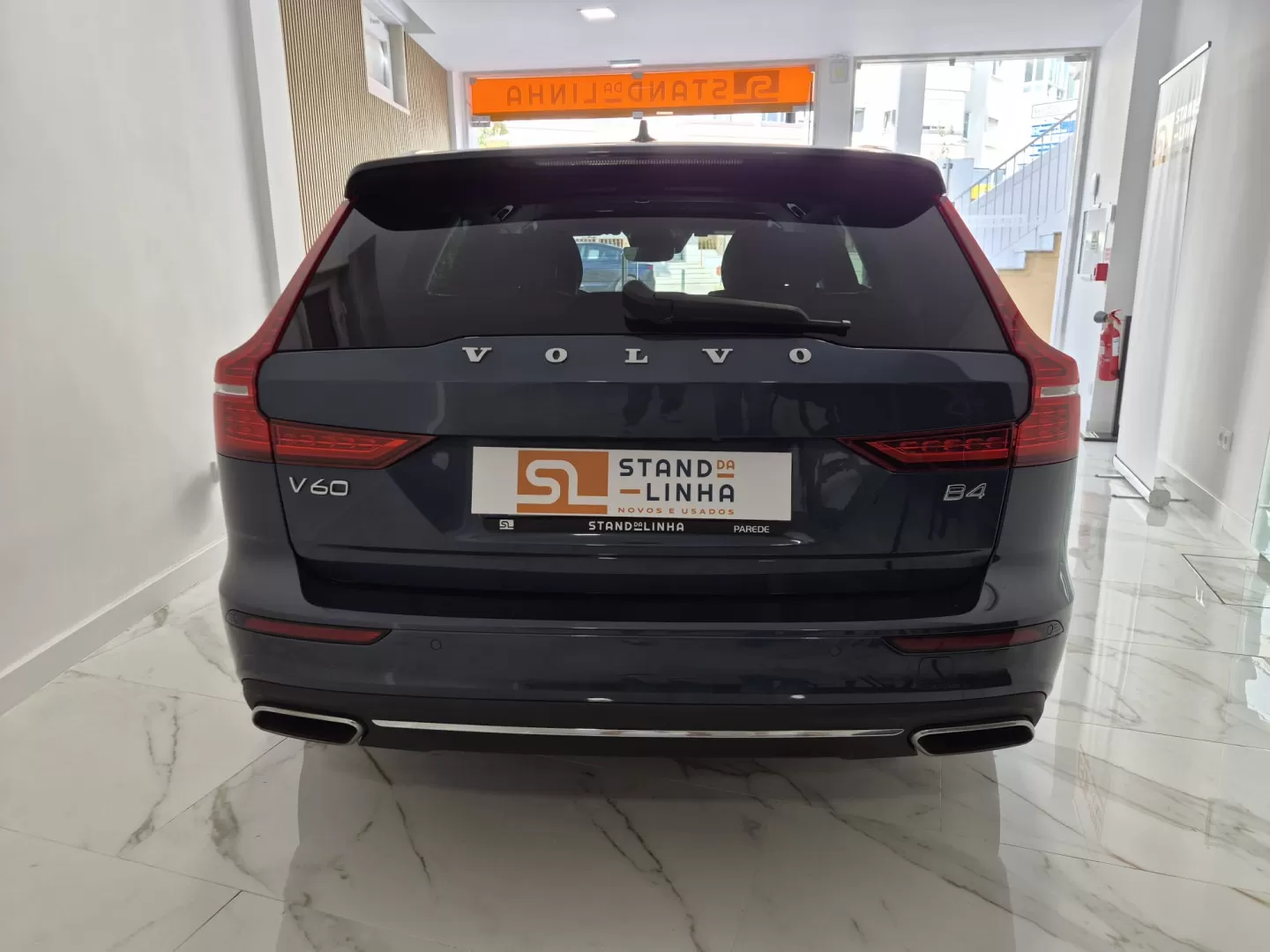 Volvo V60 2.0 B4 Inscription Geartronic - foto 7