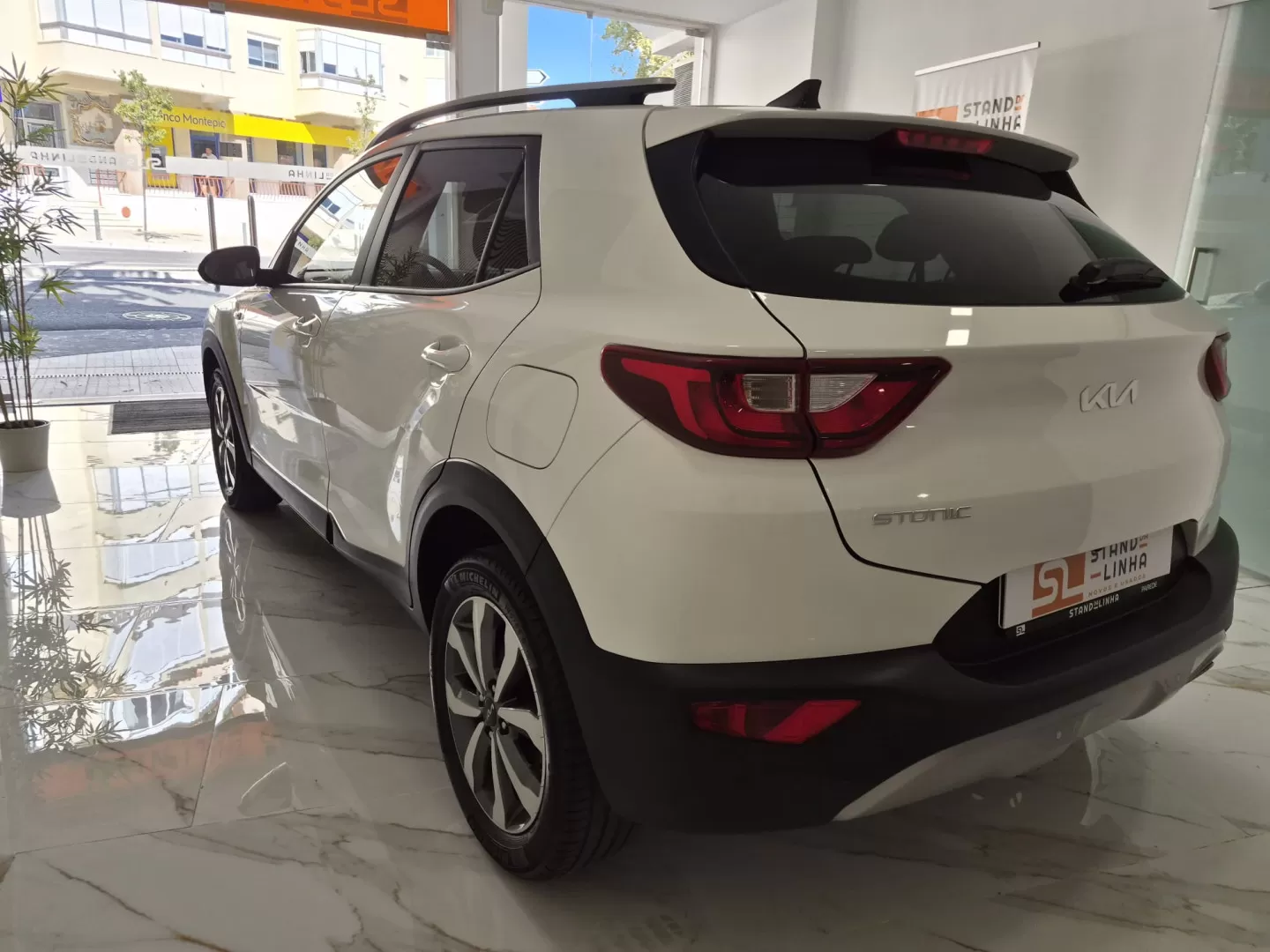 Kia Stonic 1.2 MPi Dynamic - foto 5