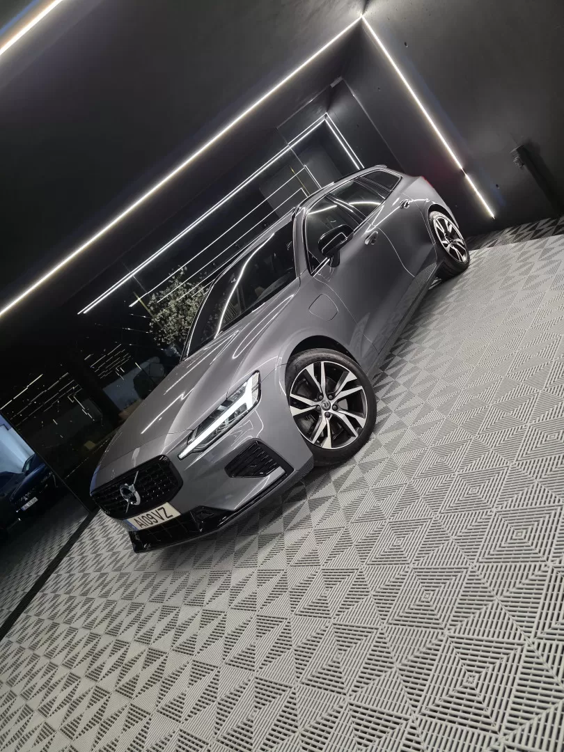 Volvo V60 2.0 T6 AWD TE R-Design - foto 3